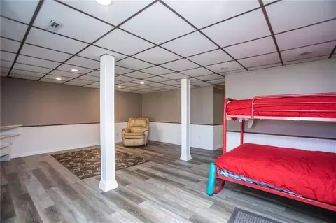 Bedroom - 29613 Forthview Rd, Edwards, MO 65326 photo 5 of 5