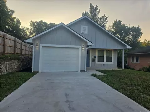 4939 Woodland Ave, Kansas City, MO 64130