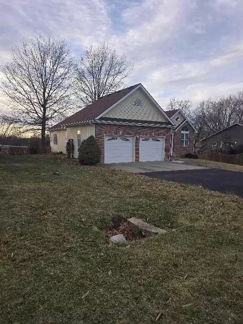 1204 N Elm St, Louisburg, KS 66053