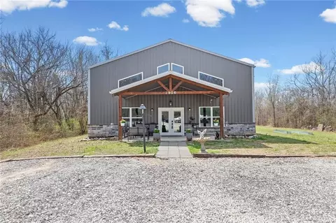 2906 N Twyman Rd, Independence, MO 64058