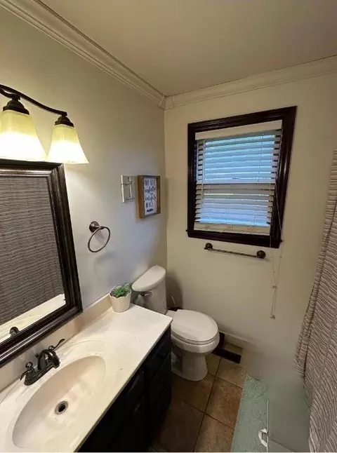 Bath - 205 E Maple St, Liberal, MO 64762 photo 3 of 3