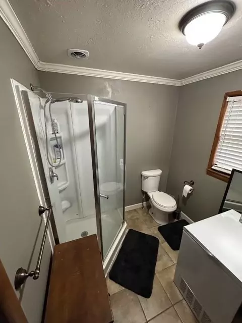Bath - 205 E Maple St, Liberal, MO 64762 photo 2 of 3