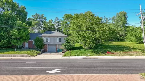 6684 W 151st St, Overland Park, KS 66223