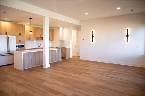 2940 Baltimore Ave #1502, Kansas City, MO 64108