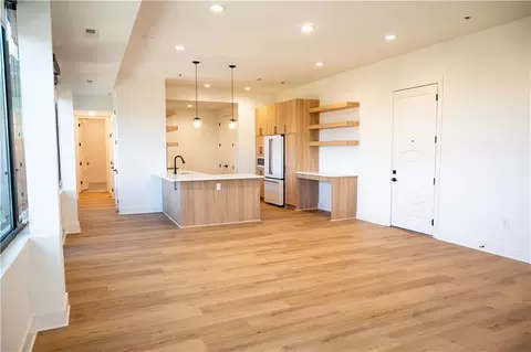 2940 Baltimore Ave #1504, Kansas City, MO 64108