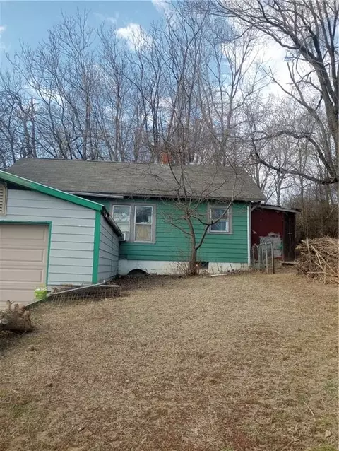 8840 E Wilson Rd, Independence, MO 64053 photo 4