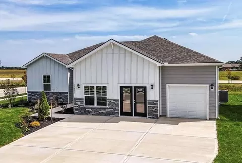 4901 NW 140th St, Platte City, MO 64079