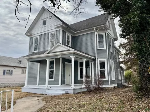 1410 Broadway Ave, Parsons, KS 67357