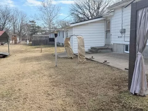 Exterior - 1817 Beech St, Atchison, KS 66002 photo 2 of 2