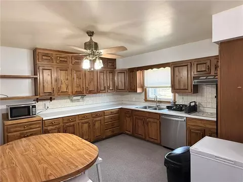 Kitchen - 1817 Beech St, Atchison, KS 66002 photo 1 of 2