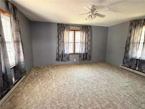 Bedroom - 1817 Beech St, Atchison, KS 66002 photo 1 of 3