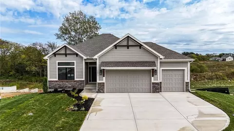 10511 N Liberty St, Kansas City, MO 64155