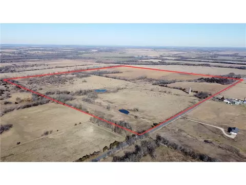 1698 235th St, Fort Scott, KS 66701