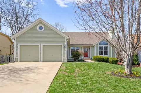 15642 Riley St, Overland Park, KS 66223