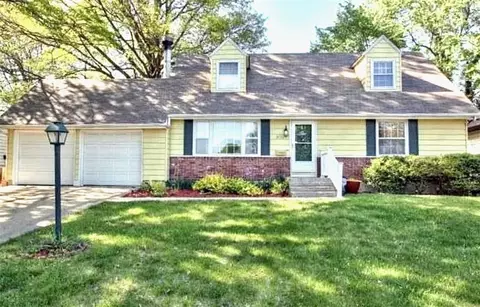 900 SW 6th St, Lees Summit, MO 64081