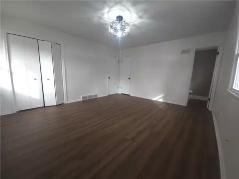 Bedroom - 1211 SE Briarcroft St, Lees Summit, MO 64063 photo 5 of 5