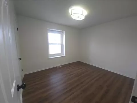 Bedroom - 1211 SE Briarcroft St, Lees Summit, MO 64063 photo 1 of 5