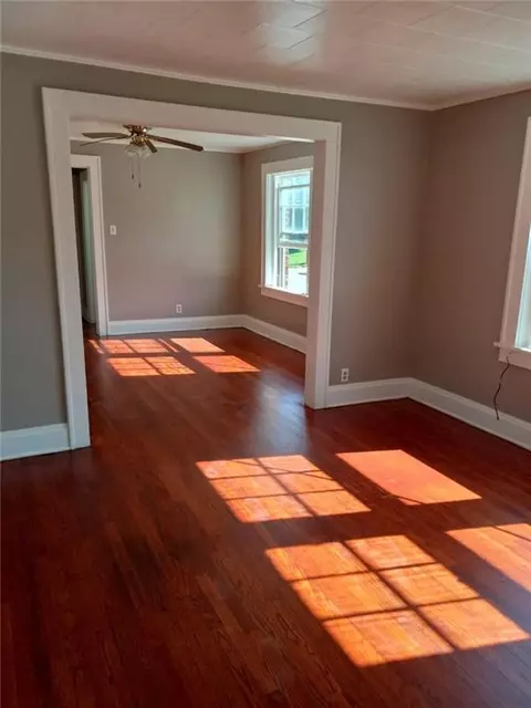 Living - 2511-2517 Mitchell Ave, Saint Joseph, MO 64507 photo 1 of 3