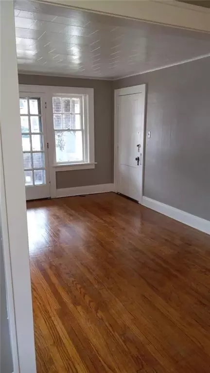 Living - 2511-2517 Mitchell Ave, Saint Joseph, MO 64507 photo 3 of 3