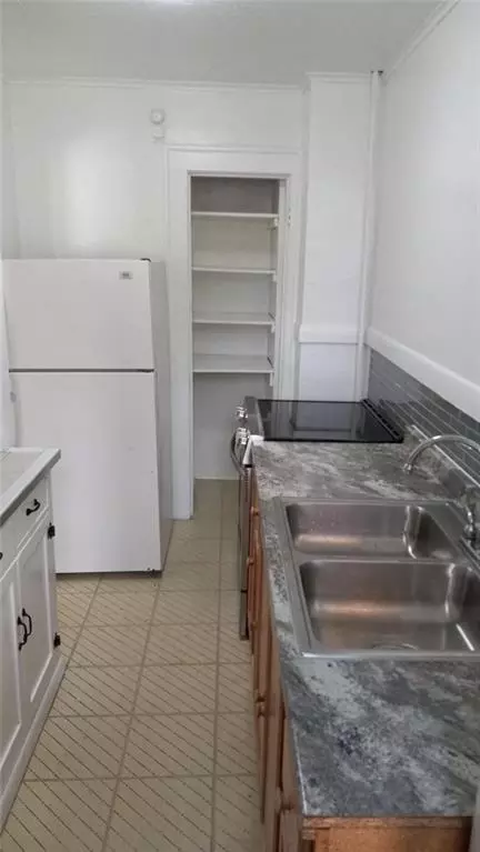 Kitchen - 2511-2517 Mitchell Ave, Saint Joseph, MO 64507 photo 3 of 3