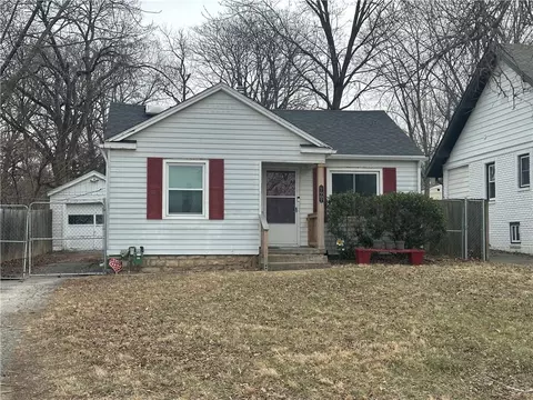 7907 Mercier St, Kansas City, MO 64114