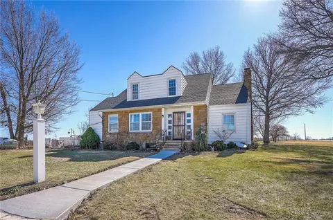 27615 Block Rd, Paola, KS 66071