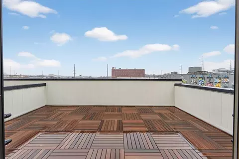 533 E 19th St, Kansas City, MO 64108