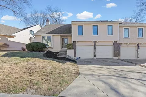 12521 W 85th Ter, Lenexa, KS 66215