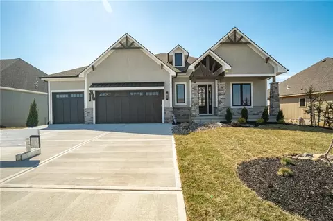 2070 NW Obrien Rd, Lees Summit, MO 64081 photo 12
