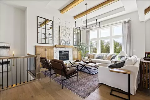 1095 Creekside Ranch Ct, Raymore, MO 64083