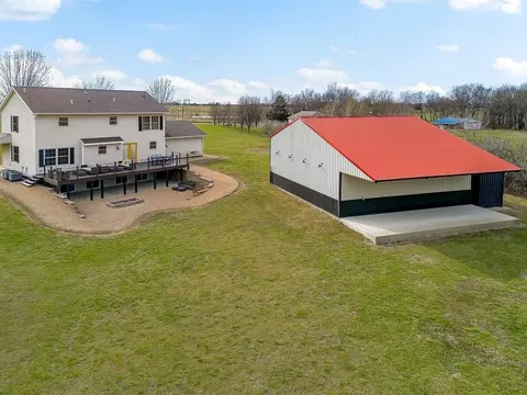 Exterior - 992 E 750 Rd, Lawrence, KS 66047 photo 3 of 11
