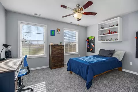 Bedroom - 992 E 750 Rd, Lawrence, KS 66047 photo 4 of 6