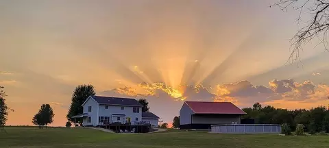 992 E 750 Rd, Lawrence, KS 66047