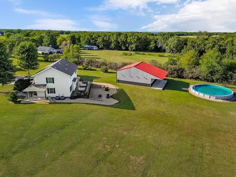 View/Area - 992 E 750 Rd, Lawrence, KS 66047 photo 2 of 7