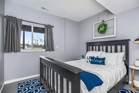 Bedroom - 992 E 750 Rd, Lawrence, KS 66047 photo 6 of 6