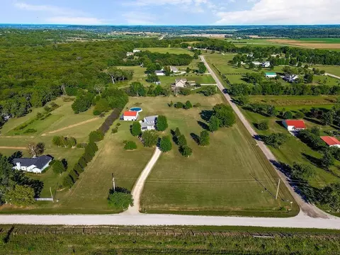 View/Area - 992 E 750 Rd, Lawrence, KS 66047 photo 6 of 7