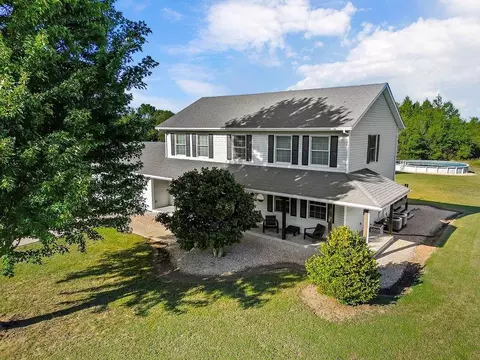 Exterior - 992 E 750 Rd, Lawrence, KS 66047 photo 3 of 23