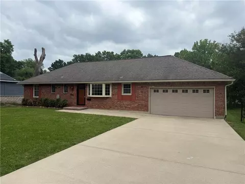 11703 E 48th St, Kansas City, MO 64133