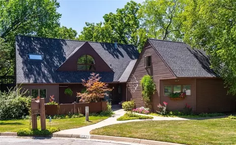 Raintree Place, Lawrence, KS 66047
