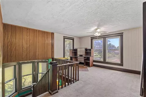 602 W Walnut St, Grain Valley, MO 64029