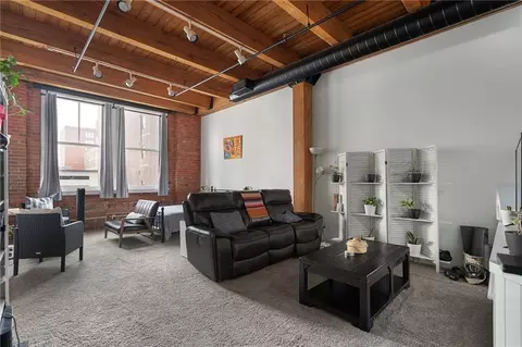 700 Broadway Blvd #210, Kansas City, MO 64105