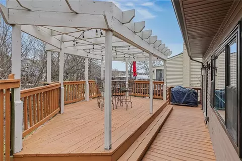 Exterior - 77 R St, Lake Lotawana, MO 64086 photo 3 of 6