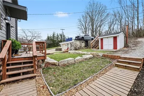 Exterior - 77 R St, Lake Lotawana, MO 64086 photo 4 of 6