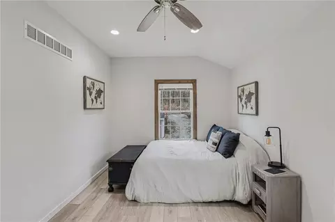 Bedroom - 77 R St, Lake Lotawana, MO 64086 photo 2 of 4