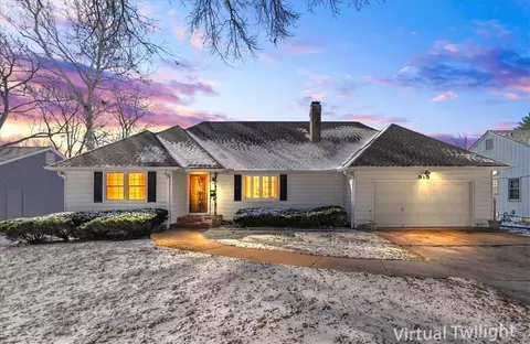 915 W 85th St, Kansas City, MO 64114