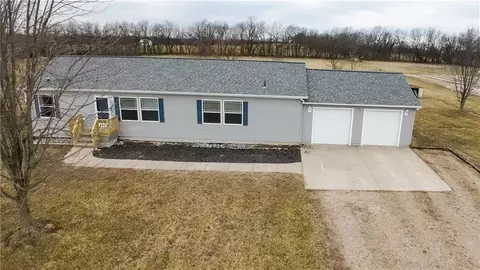 526 NW 1421st Rd, Holden, MO 64040