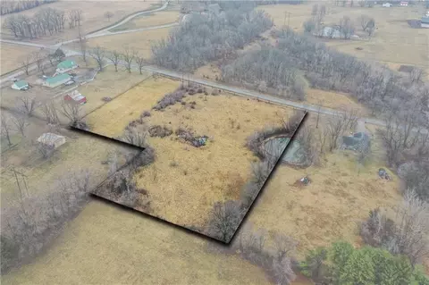21421 Jesse James Farm Rd, Kearney, MO 64060