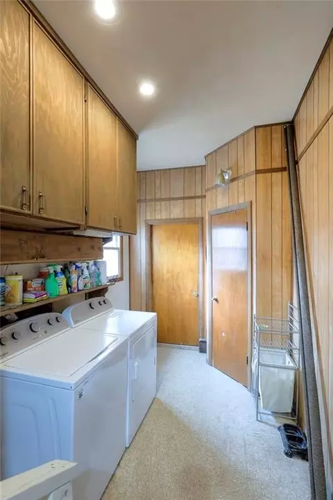 Other - 406 E Washington St, Windsor, MO 65360 photo 4 of 5