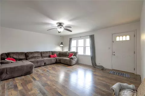 Living - 406 E Washington St, Windsor, MO 65360 photo 1 of 6
