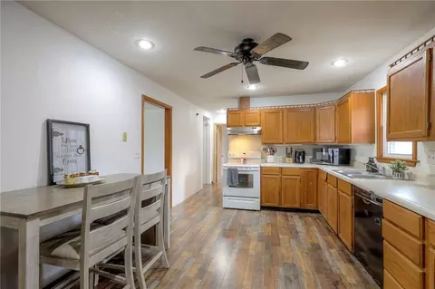 Kitchen - 406 E Washington St, Windsor, MO 65360 photo 3 of 3